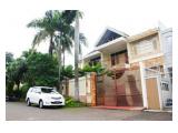 Rumah Garasi dan Carport luas