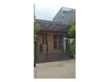 Jual rumah Kelapa Gading Summarecon 6x15m, ke Mal cukup dekat 