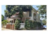 Rumah asri Kelapa Gading 11x17m, hoek 2 lantai