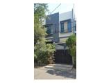 Jual rumah Sunter 8x13m, 2,5 lantai, hadap Utara, jalan 2 mobil 
