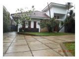 Dijual rumah baru satu lantai denhan halaman yang luas di jalan baung kebagusan jakarta selatan