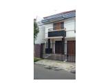 Jual rumah Kelapa Gading (dekat Mal Artha Gading) 9x17m, 2 lantai, Selatan 