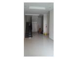 Jual cepat rumah baru strategis bonus kitchen set