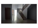 Jual rumah Cempaka Putih 147m, 1,5 lantai, siap huni, bagus 