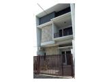 Jual rumah Kelapa Gading (Nias) 8x17m, 2,5 lantai, brand new