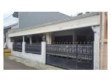 Jual rumah Kayu Putih 184m, 1,5 lantai, hadap matahari pagi