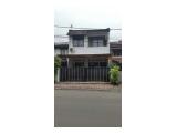 Jual rumah Kelapa Gading 6x20m, 2 lantai, jalan besar, hadap Selatan