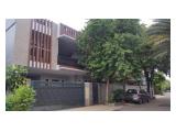 Jual rumah Rawamangun (ikan2an) uk. 260m, 2 lantai, baru, hadap Utara