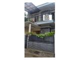 Jual rumah Kelapa Gading BCS 7x15m, 2 lantai, hadap Selatan, jln 2 mobil