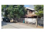 Jual rumah Kelapa Gading Summarecon 13,5x17m 1,5lantai, hoek