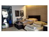 Dijual Rumah di Cilandak, Jakarta Selatan - 6+2 Kamar Tidur Dengan Private Pool