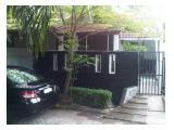 Di jual rumah di Bintaro sektor4 