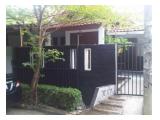 Di jual rumah di Bintaro sektor4 