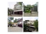 Rumah mewah modern pinggir jalan di Permata Hijau