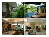 Pool, Kitchen room, Living room