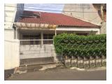 Rumah Di Preferred Area Depan Jalan Utama lewat 2 mobil / bukan jalan gang