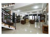 Di Jual Rumah Bagus di Cipete 5 Kamar Tidur - Furnished