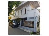Di Jual Rumah di Setiabudi 6 Kamar Tidur - Unfurnished