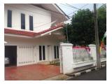 Di Jual Rumah di Kemang 4 Kamar Tidur - furnished
