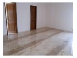 Di Jual Rumah di Kemang 4 Kamar Tidur - Unfurnished