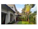 Jual Rumah Tinggal jalan kemang selatan IX Jakarta selatan With Swimming Pool