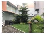 Di Jual Rumah Townhouse di Kemang , 3 Kamar Tidur - Semi Furnished