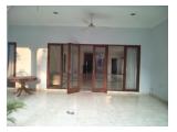 Di Jual Rumah di Kemang , 5 Kamar Tidur - Unfurnished