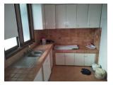 Di Jual Rumah di Kemang , 5 Kamar Tidur - Unfurnished