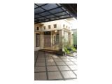 Jual rumah di area strategis Raya Pasar Minggu