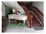HOT SALE : House at Jl. Senopati 