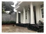 Jual Rumah Mewah di Menteng, Jakarta Pusat - 4 Lantai Ada Basement, 11 Kamar Tidur