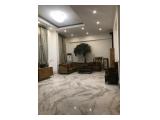 Jual Rumah Mewah di Menteng, Jakarta Pusat - 4 Lantai Ada Basement, 11 Kamar Tidur