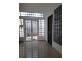 Jual Rumah Minimalis di Bukit Nusa Indah, Ciputat, Tangerang Selatan - 3 Kamar Tidur Unfurnished