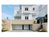 Dijual Rumah 1 Park Homes Gandaria Jakarta Selatan Mewah Bisa KPR - 4 Kamar Tidur Semi Furnished