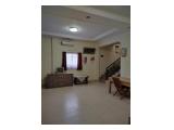Dijual Toko Material & Rumah (4 Kamar) Include Mobil Barang + Truk juga Aset Material