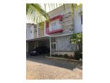 Rumah Tipe Besar Fully Furnished di dalam Cluster Palem Indah Mansion  Lokasi Strategis didaerah Bintaro Tangerang Selatan 