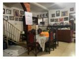 Dijual Rumah Hitung Tanah di Tebet Jakarta Selatan - 6 Kamar Tidur Lokasi Strategis