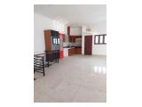 Dijual Unit Rumah Taman Palem Jakarta Barat Kondisi Unfurnished Tipe 4BR+ 3 Lantai