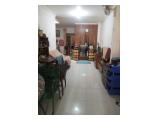 Sewa / Jual Rumah Plus Tempat Usaha di Sumagung Jakarta Utara - 4+2 Kamar Tidur